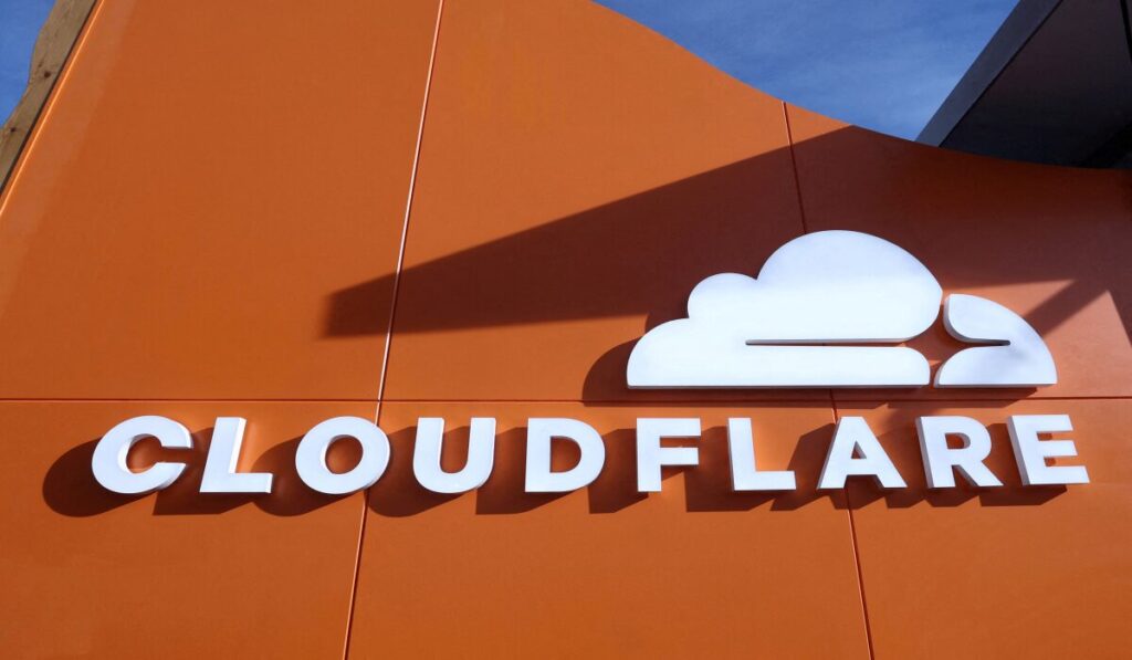 Cloudflare: Защо е задължителна защитата за всеки уебсайт?